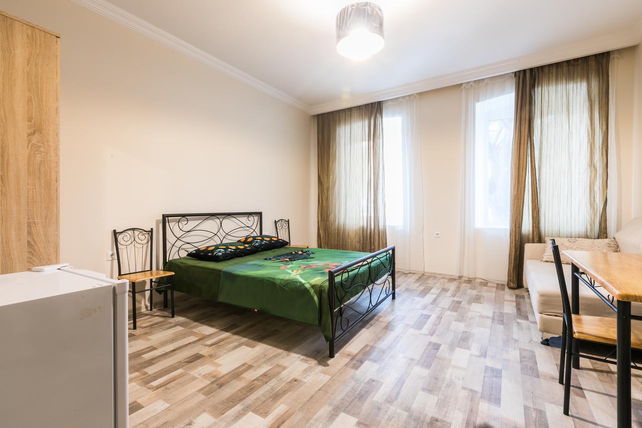 New Life Apartments Tbilisi Buitenkant foto