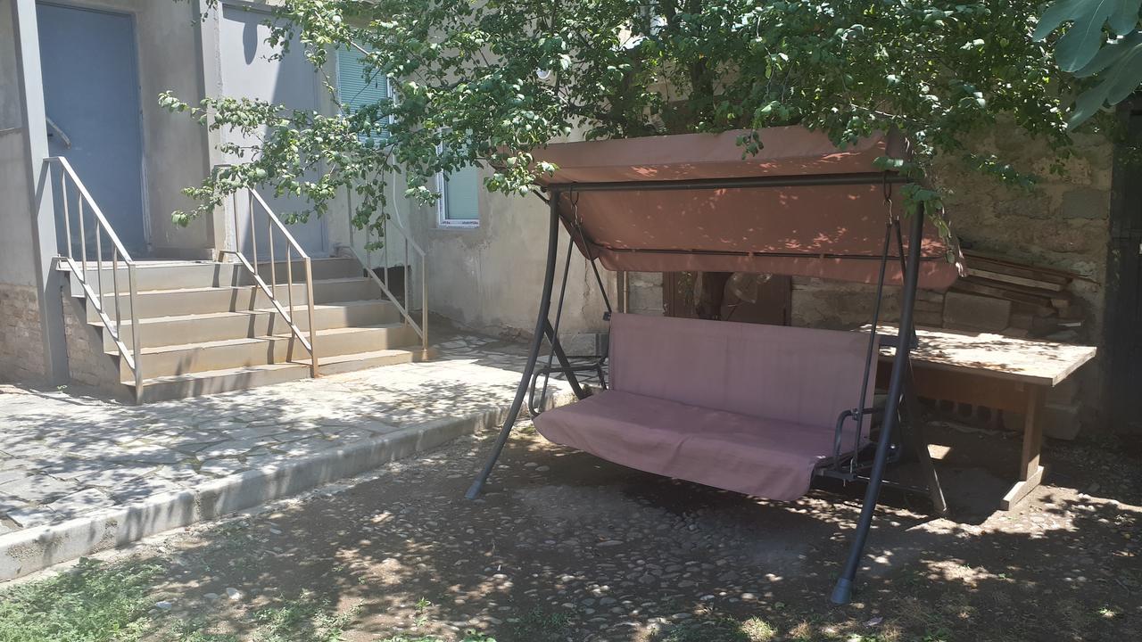 New Life Apartments Tbilisi Buitenkant foto
